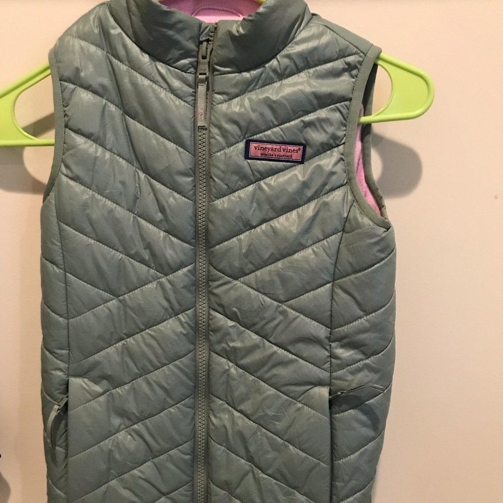 Girls vineyard vines vest